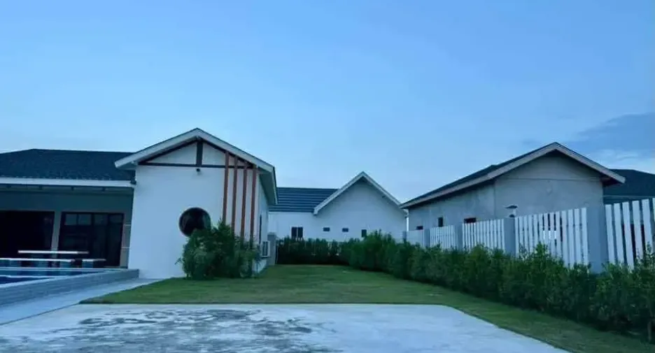 For rent 3 bedrooms villa in Hua Hin, Prachuap Khiri Khan
