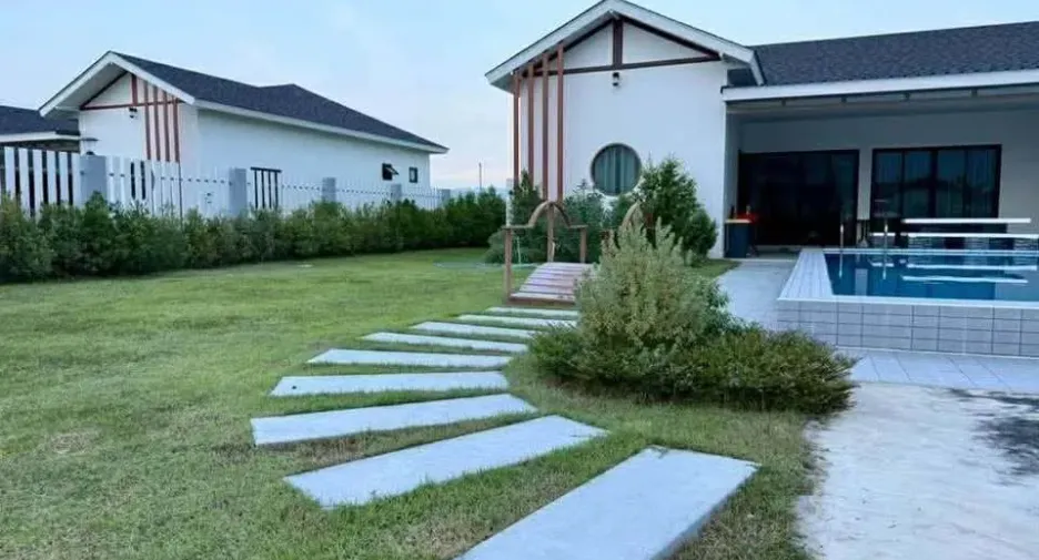 For rent 3 bedrooms villa in Hua Hin, Prachuap Khiri Khan