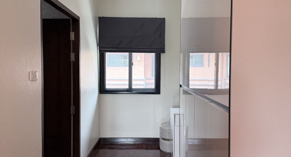 For sale and for rent 4 bedrooms house in Hang Dong, Chiang Mai