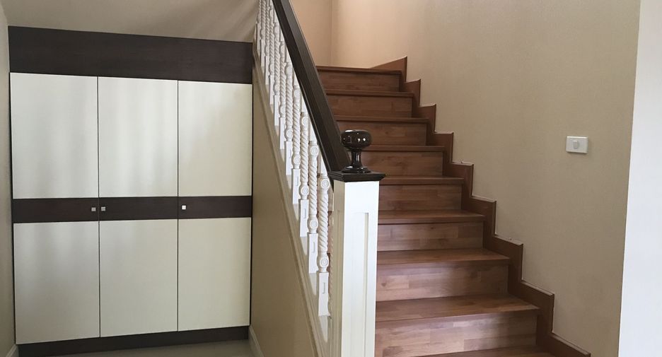 For sale 4 ベッドルーム house in Saraphi, Chiang Mai