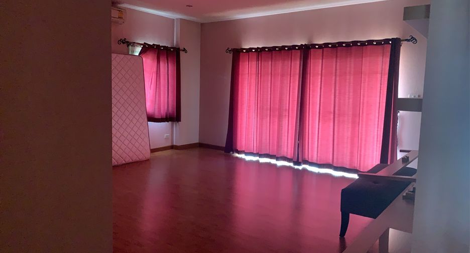 For sale 4 ベッドルーム house in Saraphi, Chiang Mai