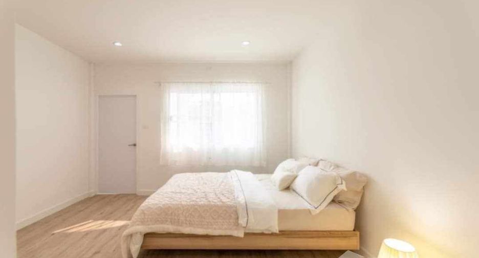 For rent 2 bedrooms townhouse in Mueang Chiang Mai, Chiang Mai