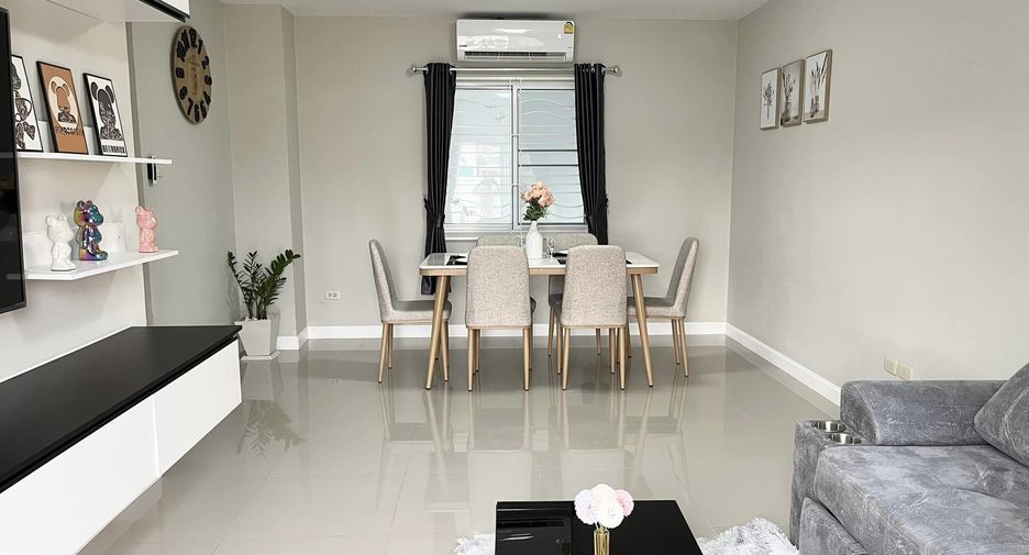 For rent 3 ベッドルーム house in San Kamphaeng, Chiang Mai