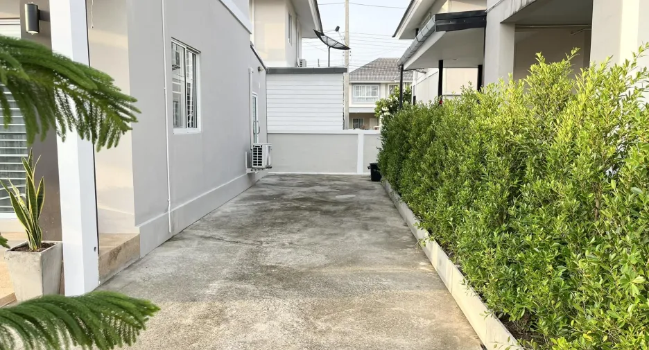 For rent 3 ベッドルーム house in San Kamphaeng, Chiang Mai