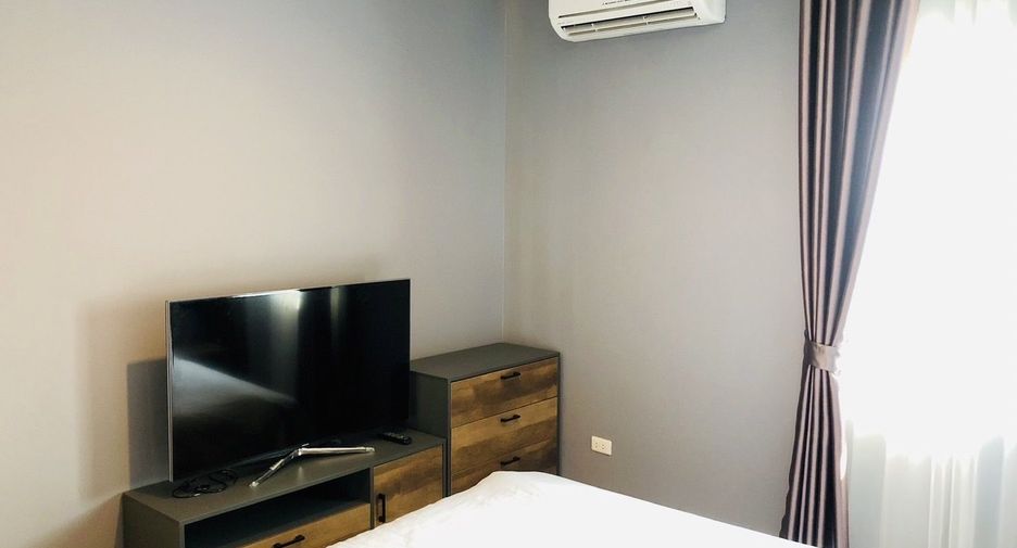 For rent 3 bedrooms townhouse in Mueang Chiang Mai, Chiang Mai