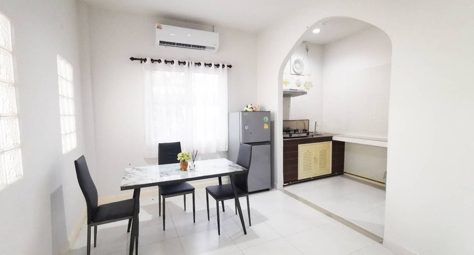 For rent 3 bedrooms house in Mueang Chiang Mai, Chiang Mai