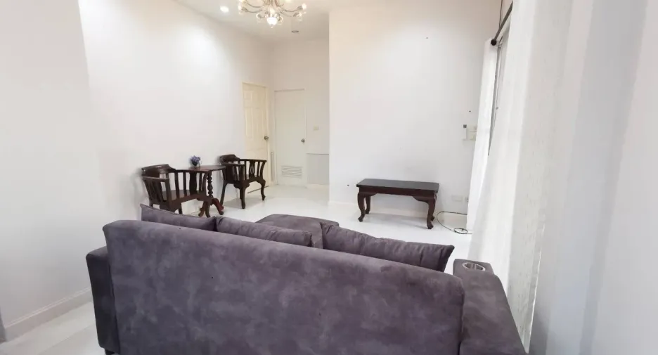 For rent 3 bedrooms house in Mueang Chiang Mai, Chiang Mai