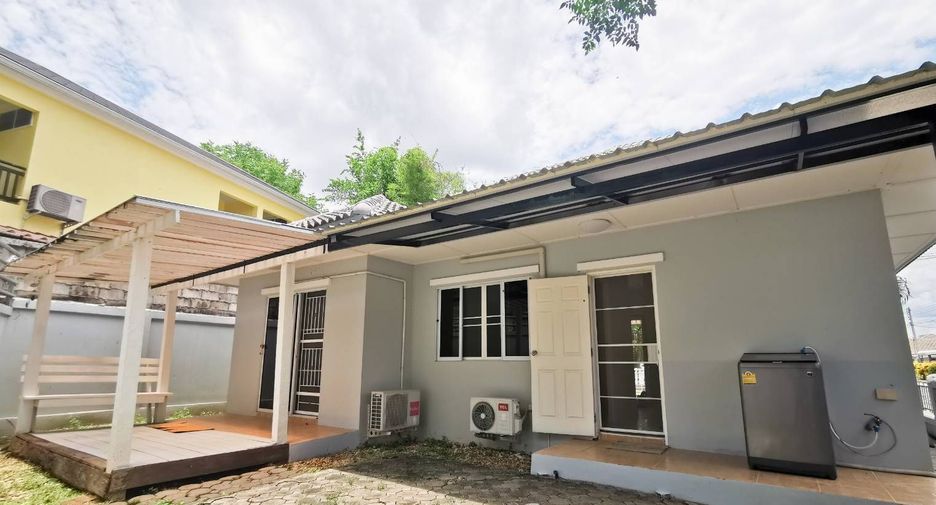 For rent 3 bedrooms house in Mueang Chiang Mai, Chiang Mai