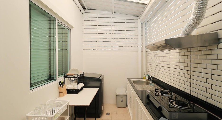 For rent 3 bedrooms townhouse in Mueang Chiang Mai, Chiang Mai