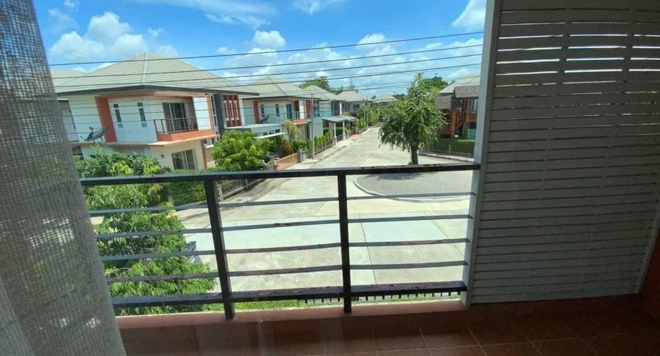 Casa en alquiler de 4 habitaciones en Saraphi, Chiang Mai
