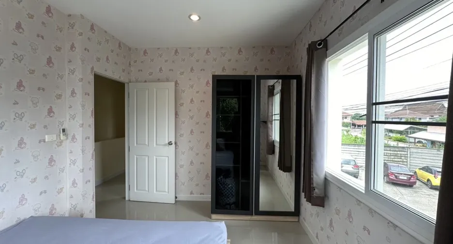 For rent 2 bedrooms townhouse in Mueang Chiang Mai, Chiang Mai