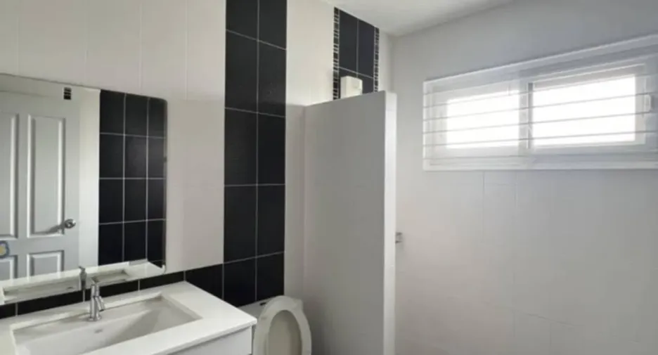 For rent 3 bedrooms house in San Kamphaeng, Chiang Mai