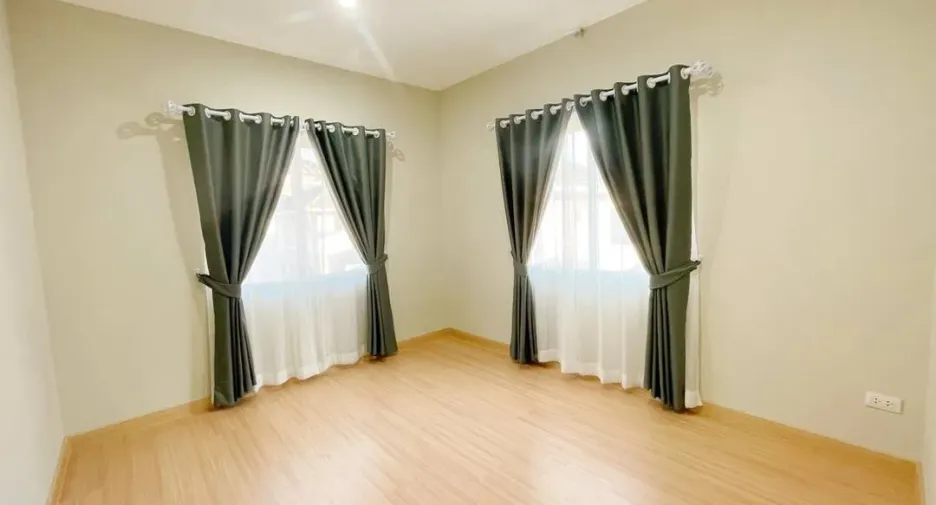 For rent 3 bedrooms house in San Kamphaeng, Chiang Mai