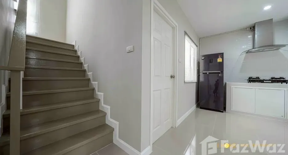 For rent 3 bedrooms house in San Kamphaeng, Chiang Mai
