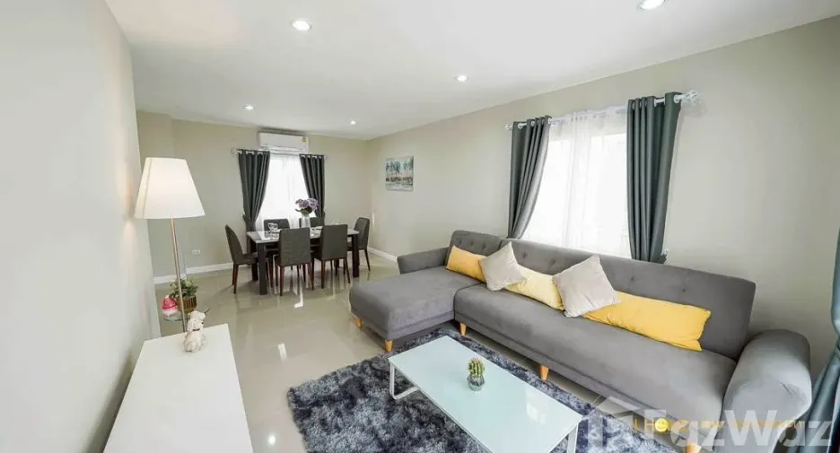 For rent 3 bedrooms house in San Kamphaeng, Chiang Mai