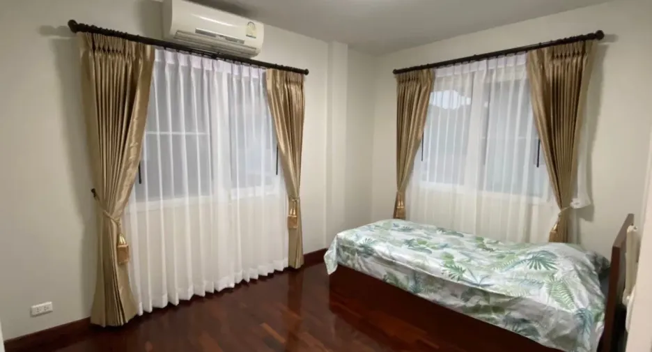 For rent 3 bedrooms house in San Sai, Chiang Mai