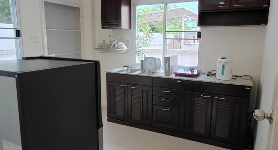 Casa en alquiler de 3 habitaciones en Saraphi, Chiang Mai