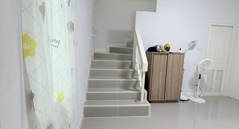 For sale 2 bedrooms townhouse in Doi Saket, Chiang Mai