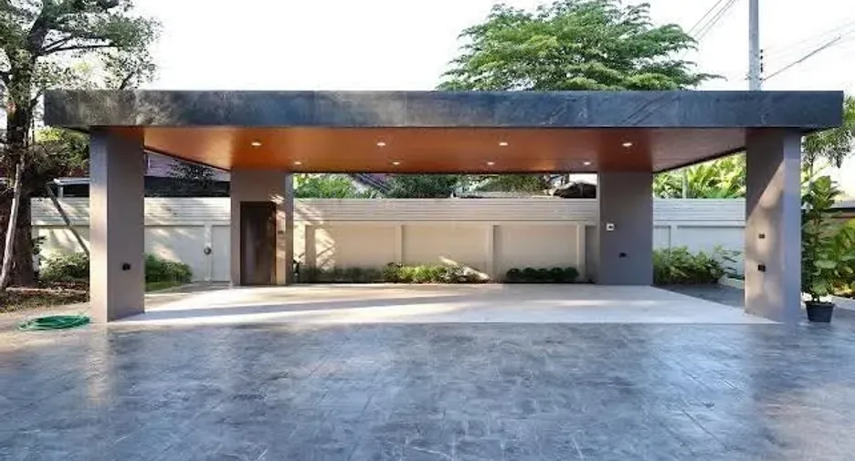 For sale 3 bedrooms villa in Mueang Chiang Mai, Chiang Mai