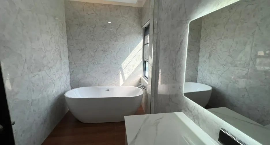 For sale 3 bedrooms villa in Mueang Chiang Mai, Chiang Mai