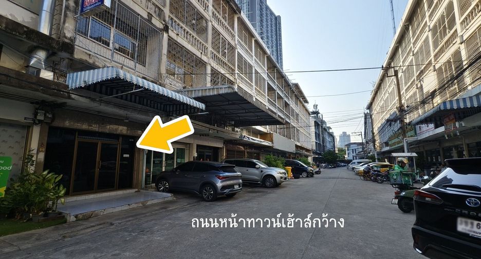 For rent studio house in Khlong Toei, Bangkok