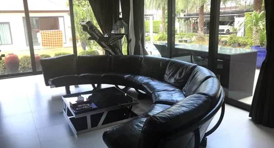 Casa en venta de 4 habitaciones en Prawet, Bangkok