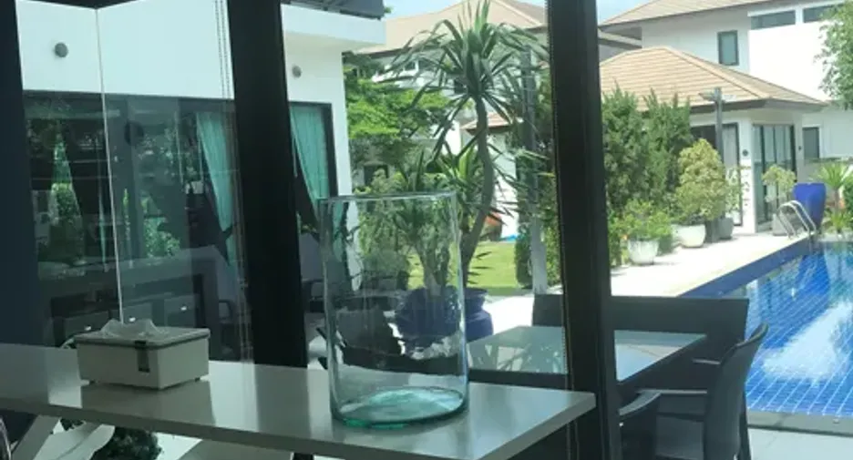 Casa en venta de 4 habitaciones en Prawet, Bangkok