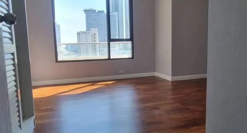 For sale 1 bed condo in Khlong San, Bangkok