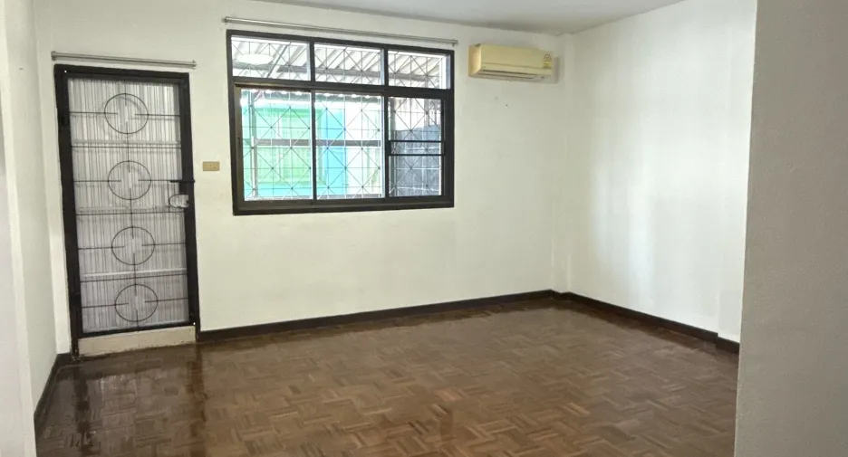 For sale 2 bedrooms townhouse in Mueang Trang, Trang