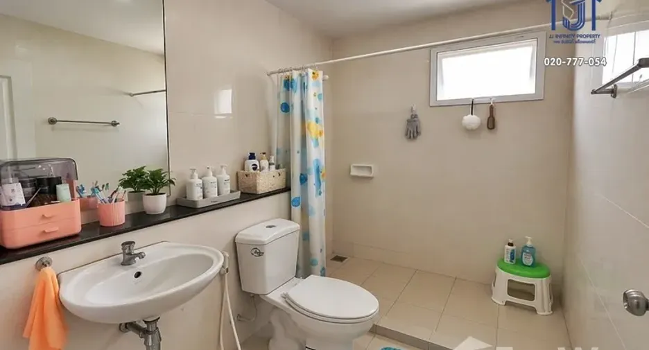 For sale 3 bedrooms townhouse in Mueang Chachoengsao, Chachoengsao