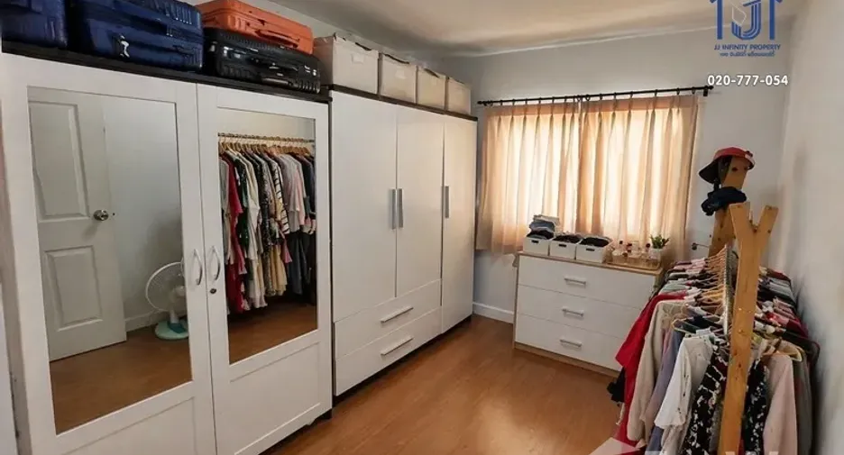 For sale 3 bedrooms townhouse in Mueang Chachoengsao, Chachoengsao