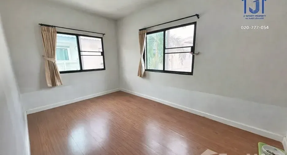 For sale 3 bedrooms townhouse in Mueang Chachoengsao, Chachoengsao