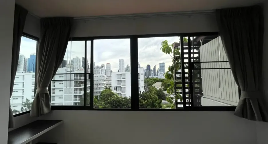 Wohnung zur Miete mit 2 Zimmer in Watthana, Bangkok