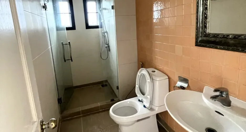 Wohnung zur Miete mit 2 Zimmer in Watthana, Bangkok