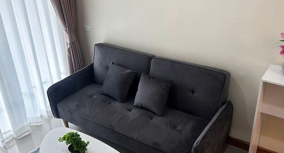 For rent 2 bedrooms townhouse in Mueang Chiang Mai, Chiang Mai