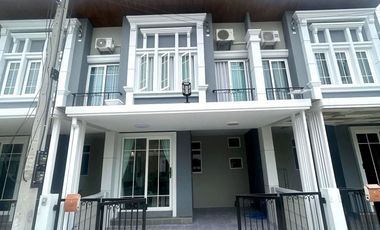 For rent 2 bedrooms townhouse in Mueang Chiang Mai, Chiang Mai