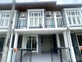 For Rent 2 Bedroom Townhouse In Mueang Chiang Mai
