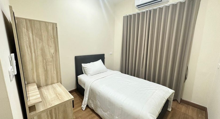 For rent 3 bedrooms townhouse in Mueang Chiang Mai, Chiang Mai
