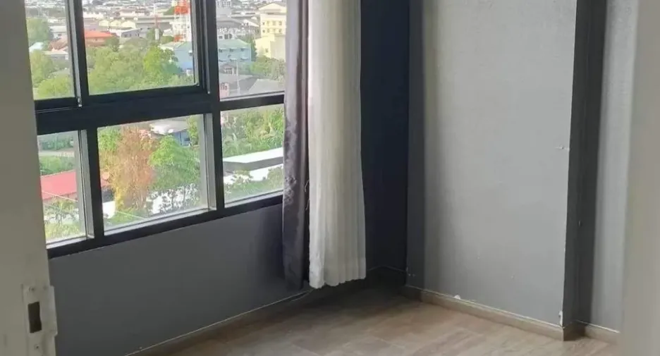 For sale 1 bed condo in Mueang Samut Prakan, Samut Prakan