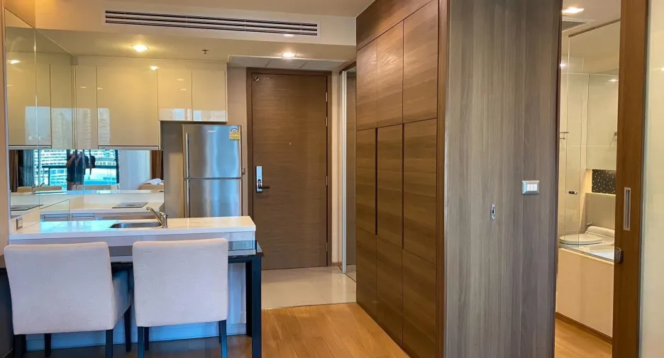 Condo en alquiler de 1 habitaciones en Sathon, Bangkok