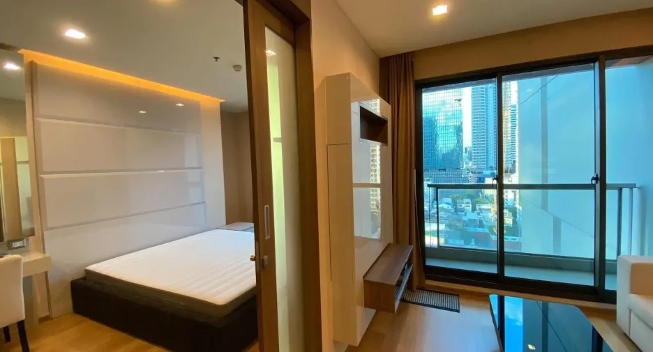 Condo en alquiler de 1 habitaciones en Sathon, Bangkok