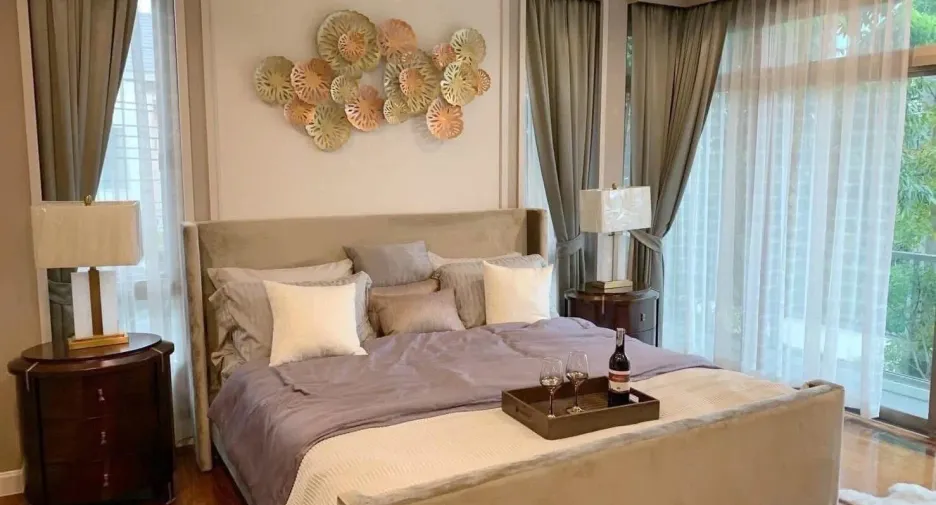 For rent 5 bedrooms house in Lat Krabang, Bangkok