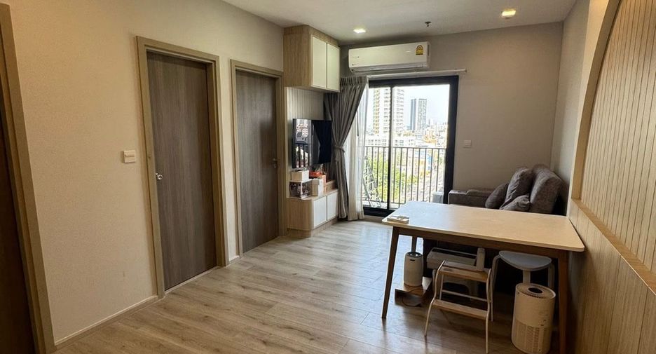 For rent 2 bedrooms condo in Chatuchak, Bangkok