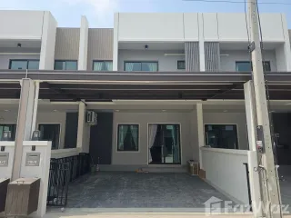 For Rent 3 Bedroom Townhouse In Mueang Chiang Mai