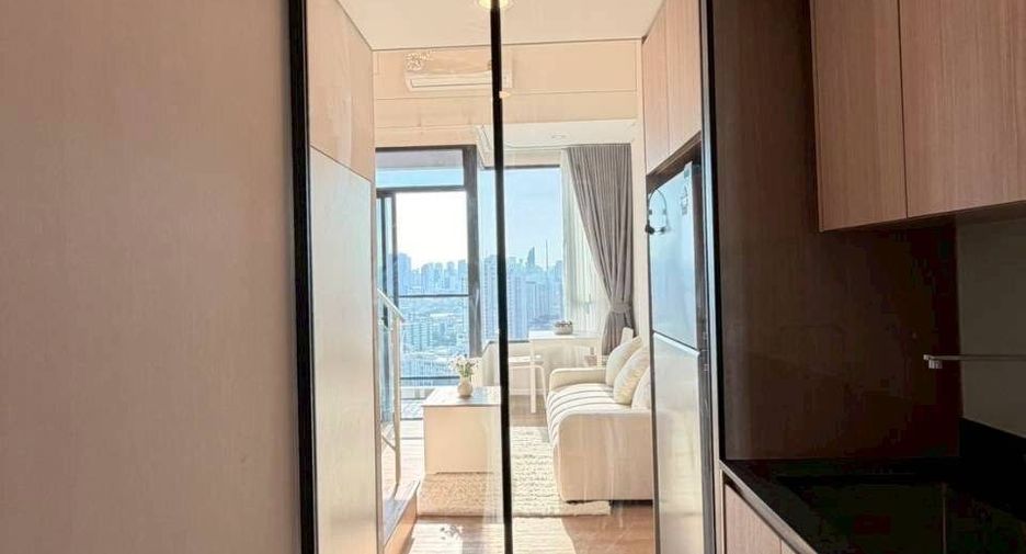 For rent 1 bed condo in Huai Khwang, Bangkok