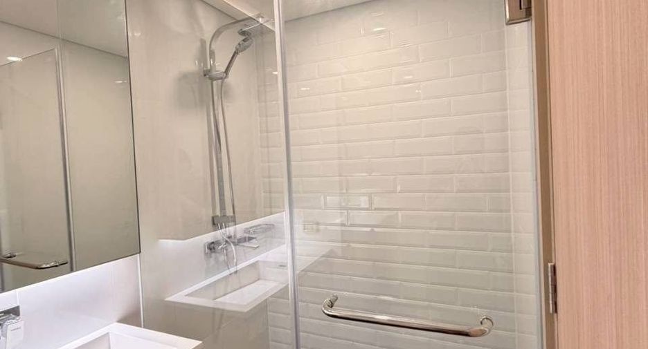For rent 1 bed condo in Huai Khwang, Bangkok