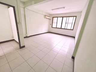 For rent 6 bedrooms retail Space in Suan Luang, Bangkok