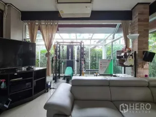 For sale 3 bedrooms house in Bang Na, Bangkok