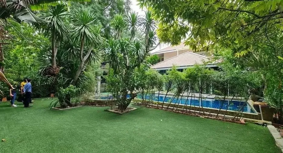 For sale 3 bedrooms house in Bang Na, Bangkok