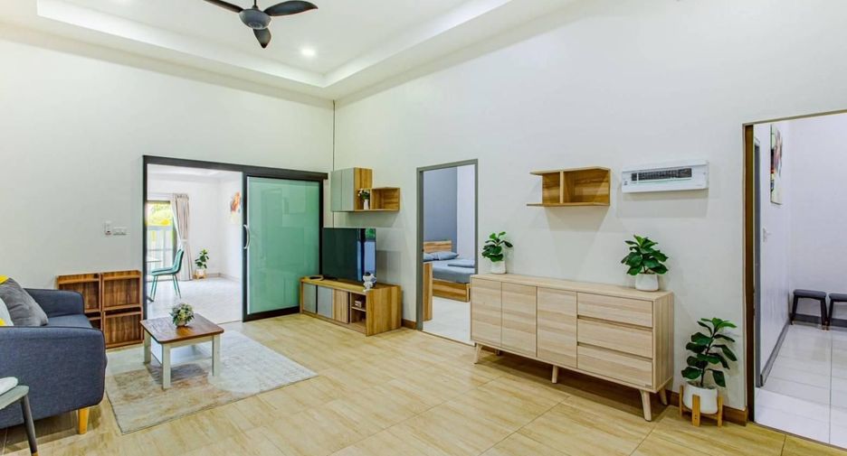 Haus zur Miete mit 4 Zimmer in Mueang Phuket, Phuket